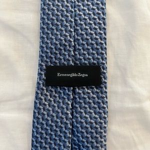 Ermenegildo Zegna 100% silk Italian made neck tie